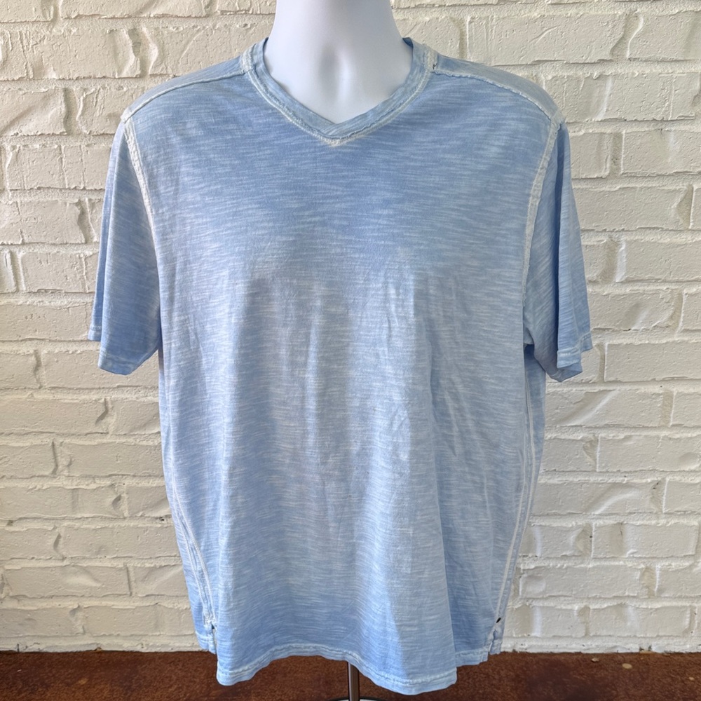 Tommy Bahama Light Blue V-Neck Short Sleeve Tee